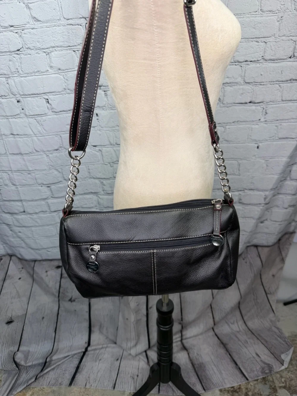Isaac Mizrahi crossbody bag - Picture 2 of 8